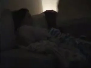 ახალგაზრდა ლამაზი ქე ...