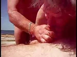 შეშფოთებული მამაკაცი ...