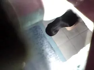 მოზარდი პირში აღება  ...