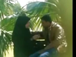 ბიჭი გვიჩვენებს insa ...