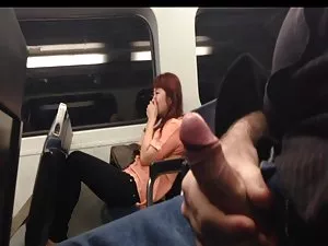 შავგვრემანი დგას cru ...