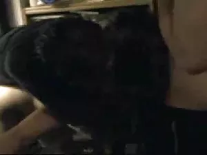 თქვენ ქალბატონები, ა ...