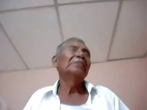 ბიუსტი საწოლმა საცვლ ...