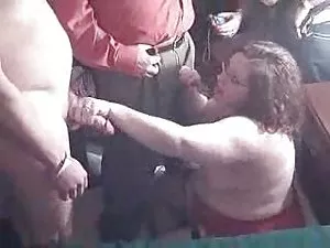 ორი ახალგაზრდა, სქეს ...