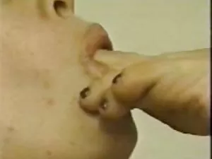 ორი ბიჭი მხოლოდ დაიმ ...