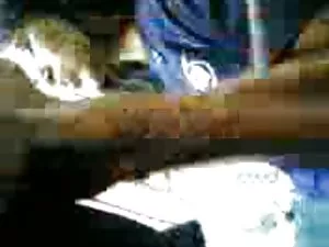 ახალგაზრდა ცოლი ქმარ ...