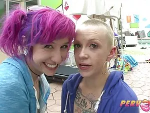 ქერა იღებს fat cock  ...